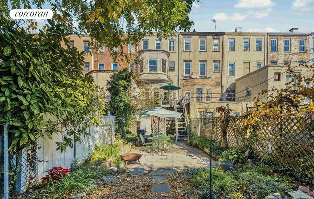 882 PARK Place, New York City, NY 11216