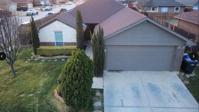 7982 Los Alamitos Lane, Fort Worth, TX 76140