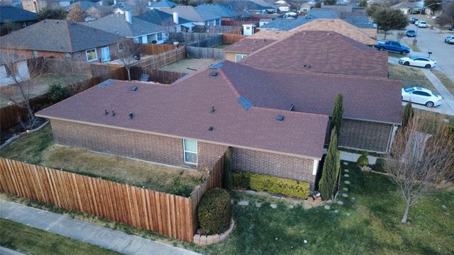 7982 Los Alamitos Lane, Fort Worth, TX 76140
