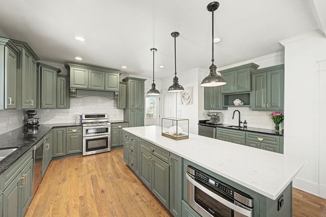 1815 Boscobel St A, Nashville, TN 37206