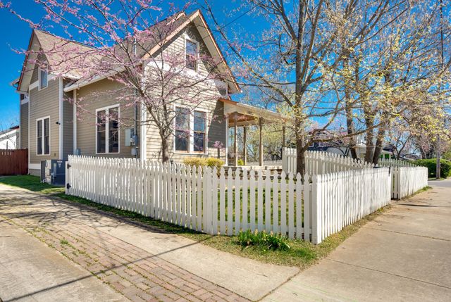 1815 Boscobel St A, Nashville, TN 37206