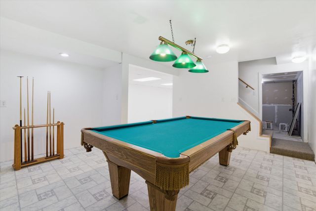 23 Mcquestion Road, Merrimack, NH 03054