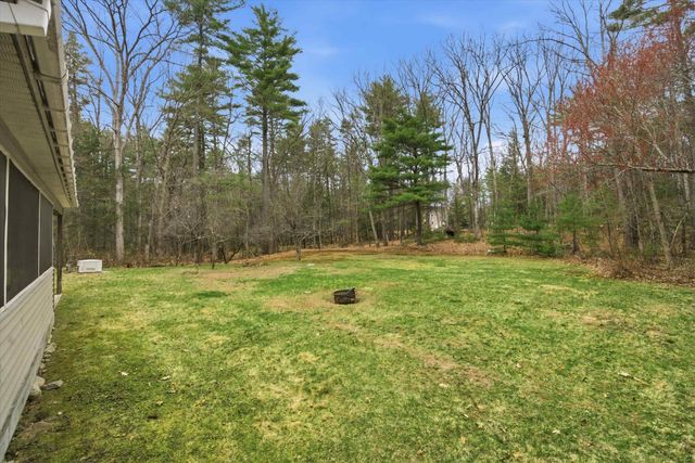 23 Mcquestion Road, Merrimack, NH 03054