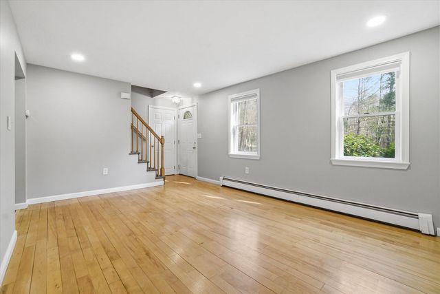23 Mcquestion Road, Merrimack, NH 03054