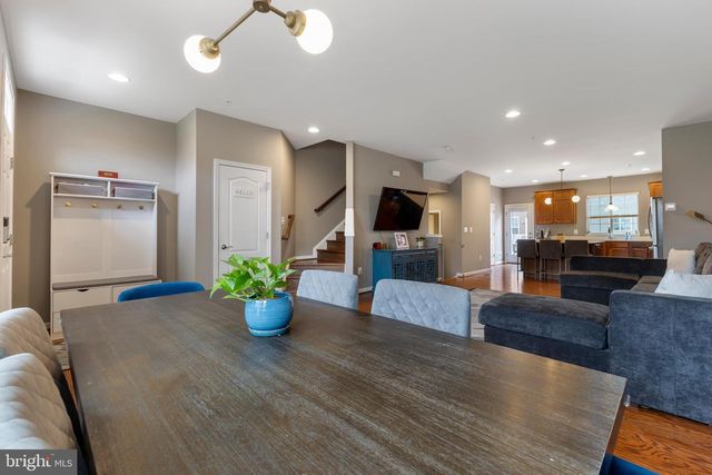 12831 CLARKSBURG SQUARE RD, Clarksburg, MD 20871