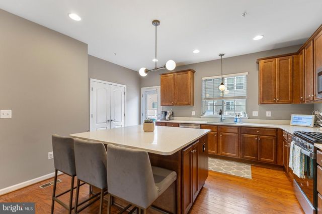 12831 CLARKSBURG SQUARE RD, Clarksburg, MD 20871