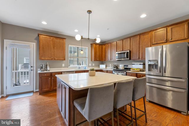 12831 CLARKSBURG SQUARE RD, Clarksburg, MD 20871