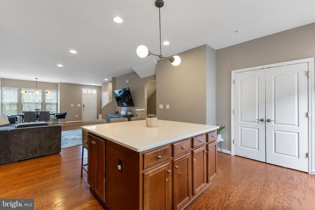 12831 CLARKSBURG SQUARE RD, Clarksburg, MD 20871