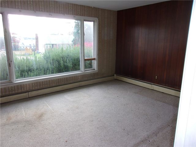 79 Alan Avenue, Portsmouth, RI 02871