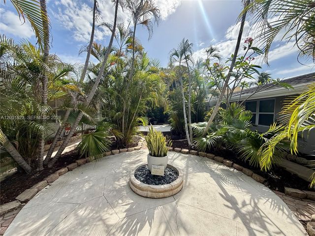 924 NE 17th Terrace 1, Fort Lauderdale, FL 33304