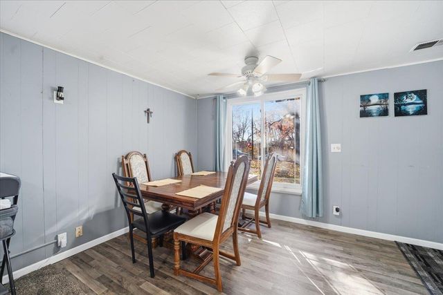 537 1st Street, Evansdale, IA 50707