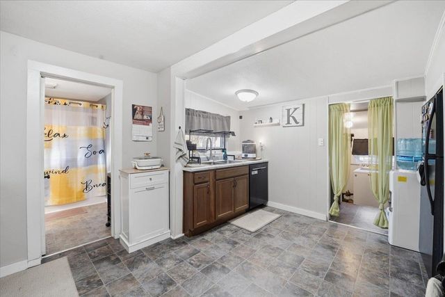 537 1st Street, Evansdale, IA 50707