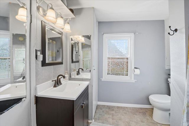 537 1st Street, Evansdale, IA 50707