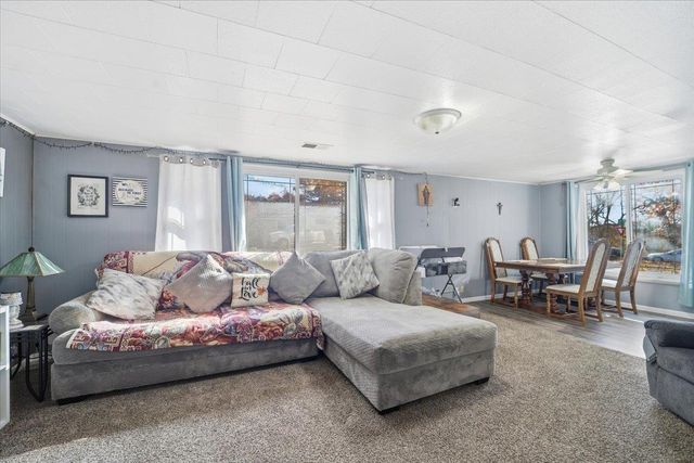 537 1st Street, Evansdale, IA 50707