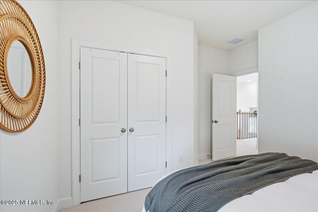 5570 DAIRY FARM Road, Jacksonville, FL 32224