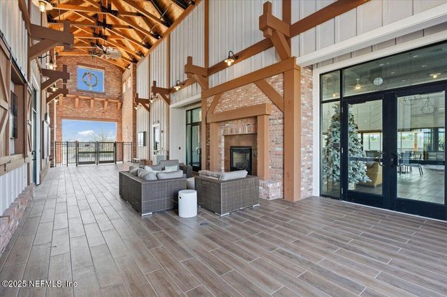 5570 DAIRY FARM Road, Jacksonville, FL 32224