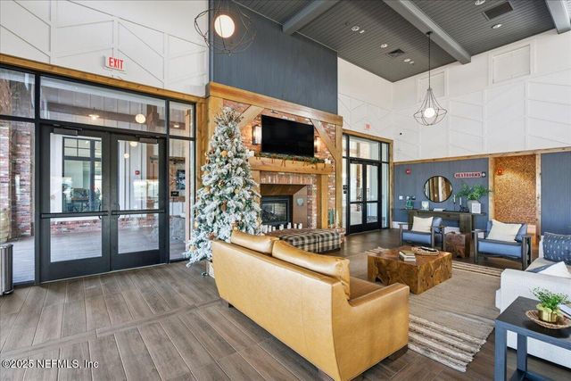 5570 DAIRY FARM Road, Jacksonville, FL 32224