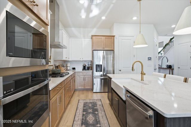 5570 DAIRY FARM Road, Jacksonville, FL 32224