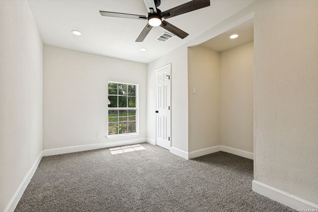 1950 LAMAR ST, San Antonio, TX 78202