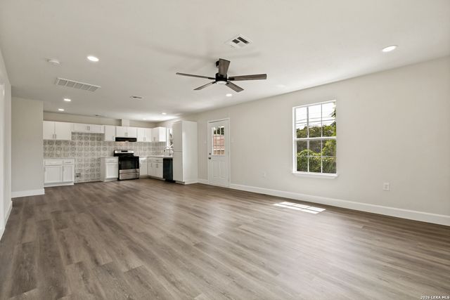 1950 LAMAR ST, San Antonio, TX 78202