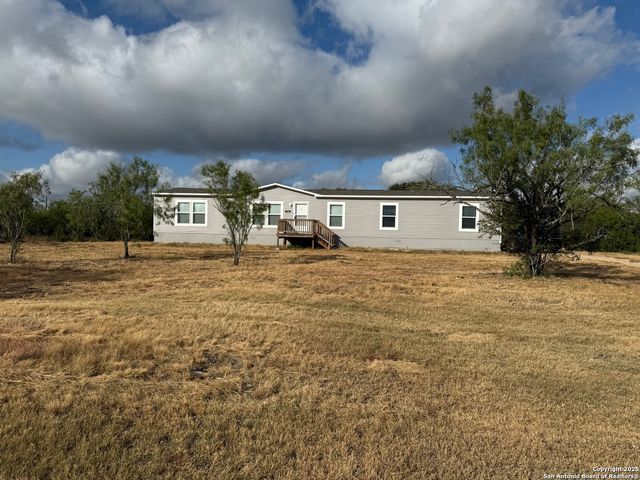 732 Pr 4653, Hondo, TX 78861