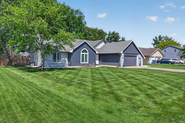 11125 Oak Pointe Trail, Fort Wayne, IN 46845