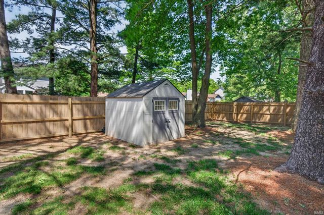 11125 Oak Pointe Trail, Fort Wayne, IN 46845