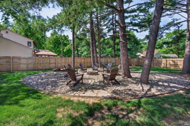 11125 Oak Pointe Trail, Fort Wayne, IN 46845