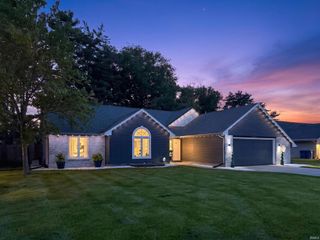 11125 Oak Pointe Trail, Fort Wayne, IN 46845