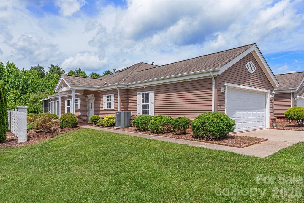11 Heather Way A, Candler, NC 28715