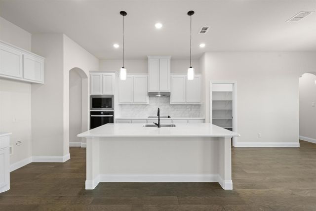 833 Condor Street, Joshua, TX 76028