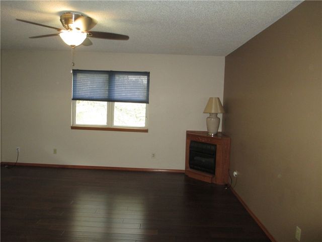 48 Hickory Lane, Holiday Island, AR 72631