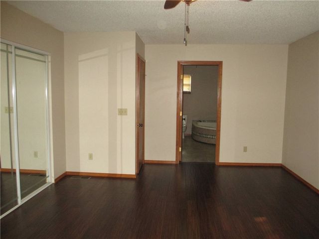 48 Hickory Lane, Holiday Island, AR 72631