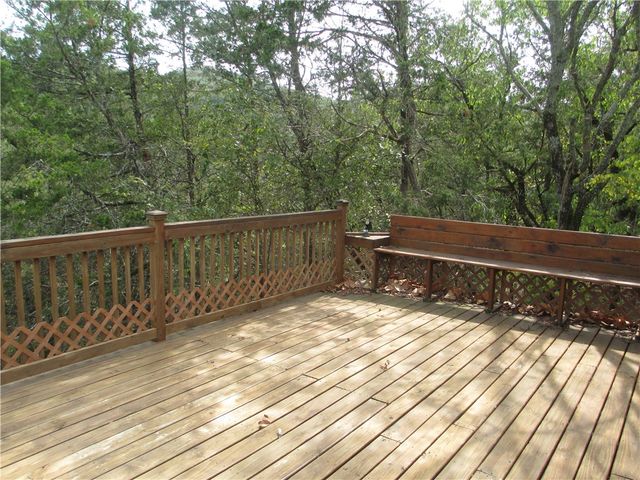 48 Hickory Lane, Holiday Island, AR 72631