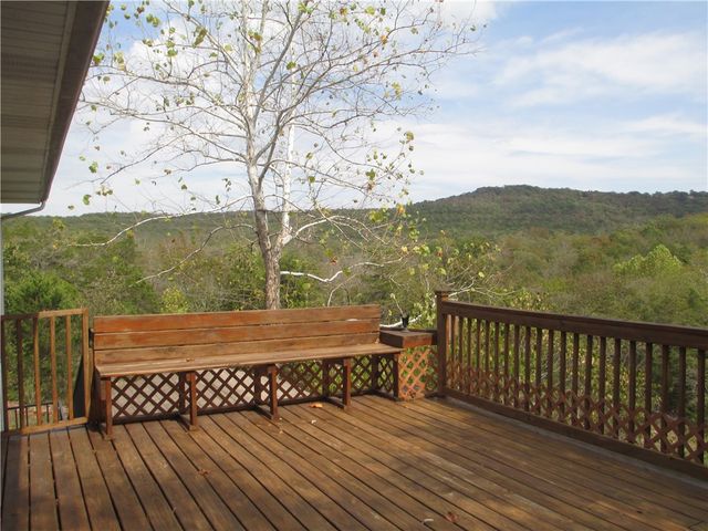 48 Hickory Lane, Holiday Island, AR 72631