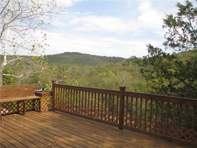 48 Hickory Lane, Holiday Island, AR 72631