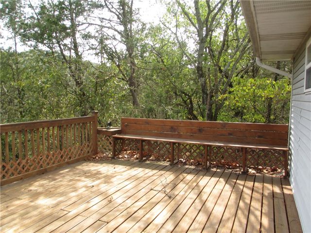 48 Hickory Lane, Holiday Island, AR 72631
