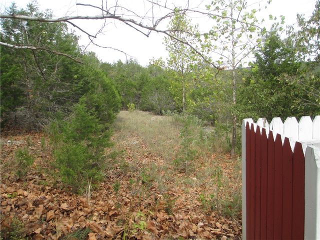 48 Hickory Lane, Holiday Island, AR 72631