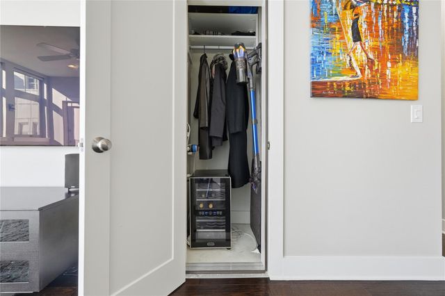 908 Nueces ST 31, Austin, TX 78701