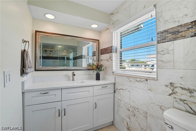 35 Fairview BLVD, Fort Myers Beach, FL 33931