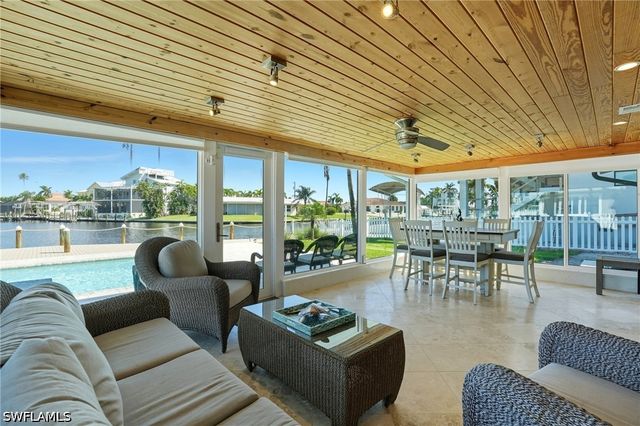 35 Fairview BLVD, Fort Myers Beach, FL 33931