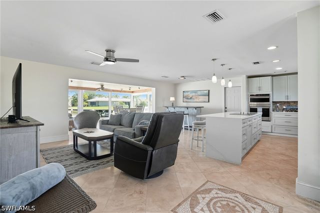 35 Fairview BLVD, Fort Myers Beach, FL 33931