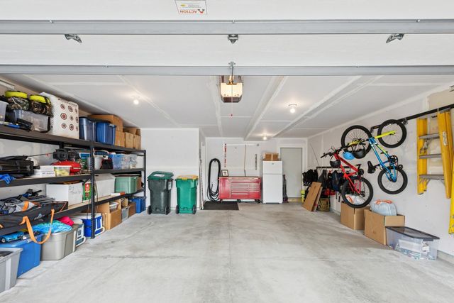 5040 161st Street W, Lakeville, MN 55044