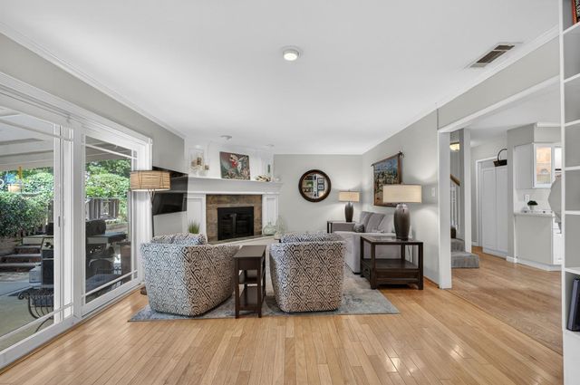 4225 Brookhill Dr, Fair Oaks, CA 95628
