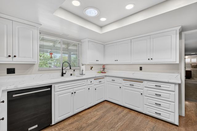 4225 Brookhill Dr, Fair Oaks, CA 95628