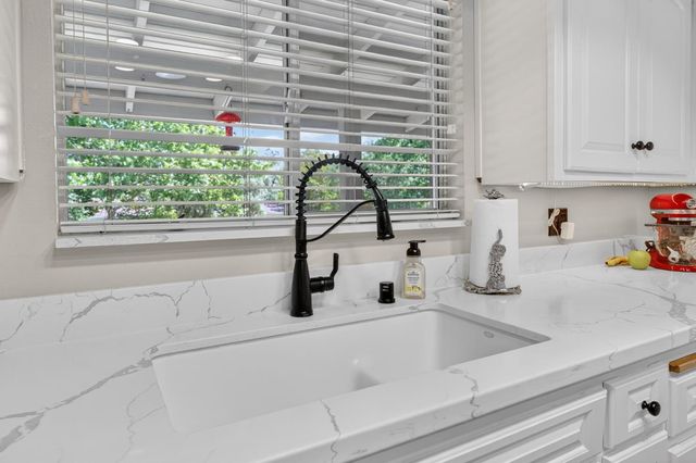 4225 Brookhill Dr, Fair Oaks, CA 95628