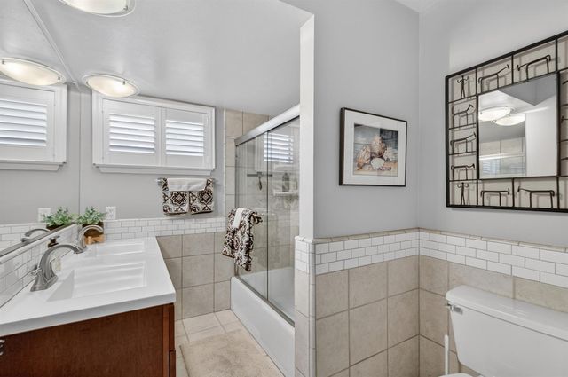 4225 Brookhill Dr, Fair Oaks, CA 95628