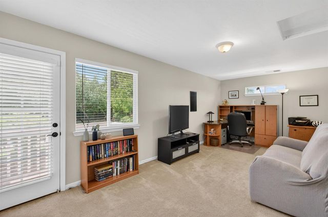 4225 Brookhill Dr, Fair Oaks, CA 95628
