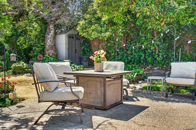 4225 Brookhill Dr, Fair Oaks, CA 95628