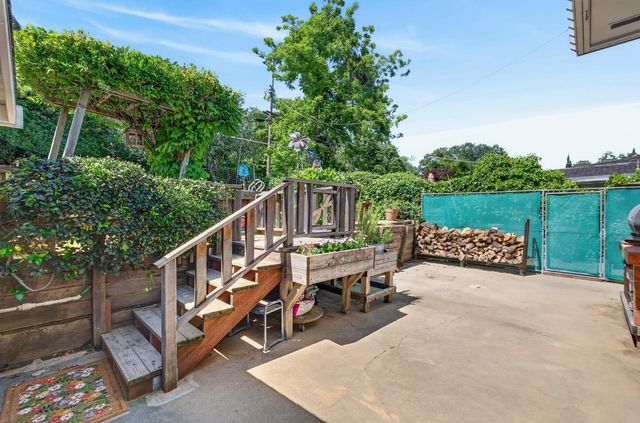 4225 Brookhill Dr, Fair Oaks, CA 95628